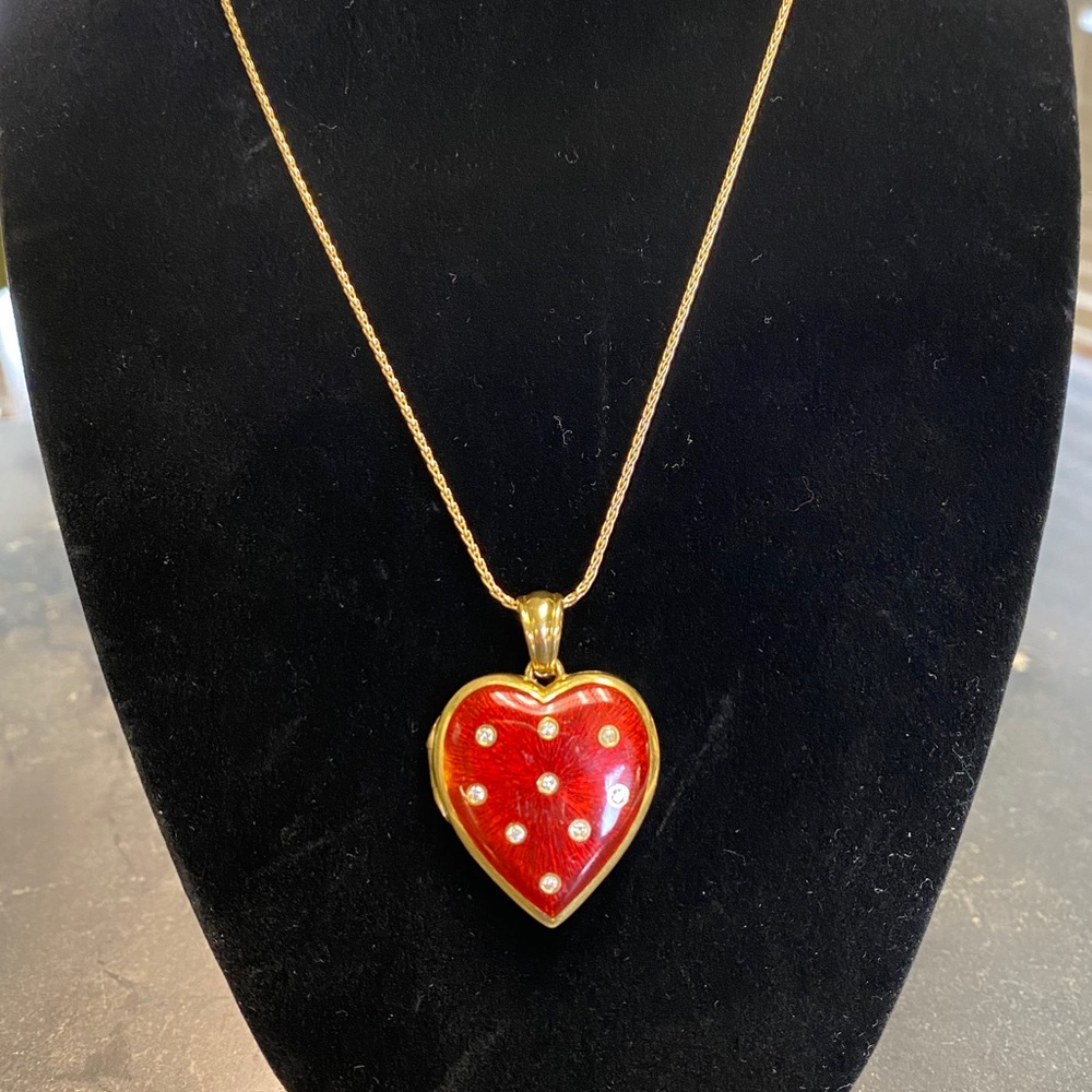 Diamond Lacquered Heart Locket